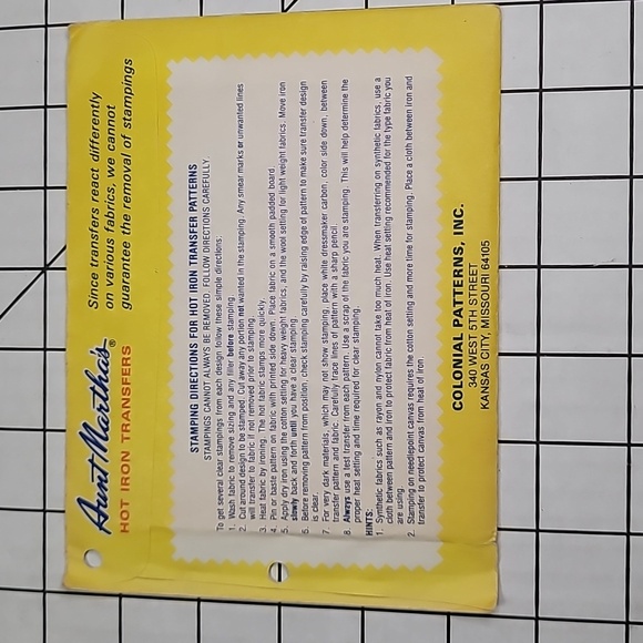 Aunt Martha's Hot Iron Transfers - Charming Designs Linens, 3755 Blue Onion Moti - Picture 3 of 3